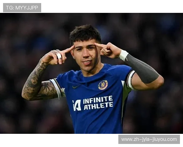 英超球员娃娃脸特点分析及其在场上的心理影响力 英超球员娃娃脸特点分析及其在场上的心理影响力